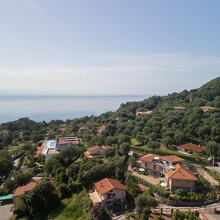Scario Club Hotel San Giovanni a Piro Eksteriør billede
