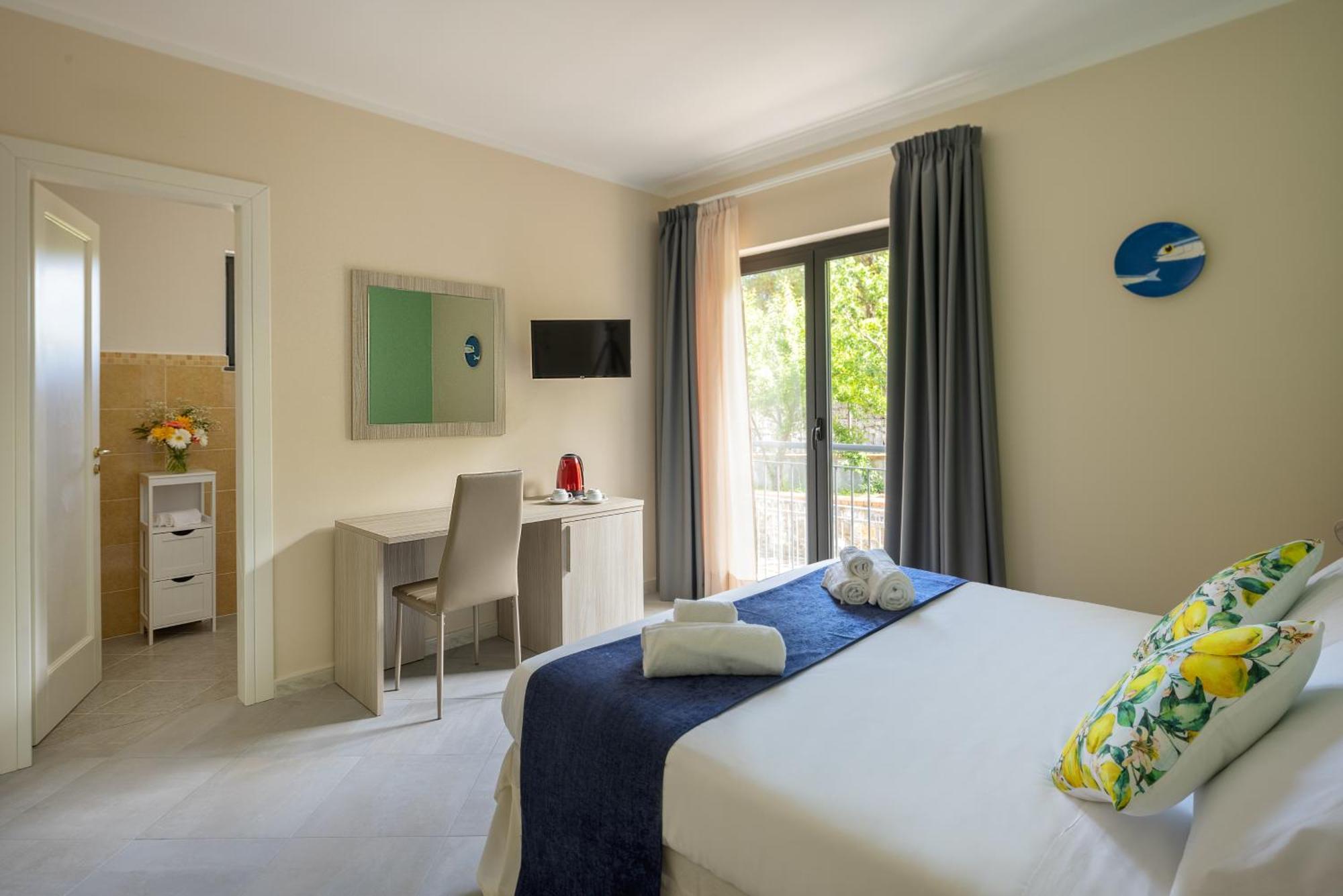 Scario Club Hotel San Giovanni a Piro Eksteriør billede
